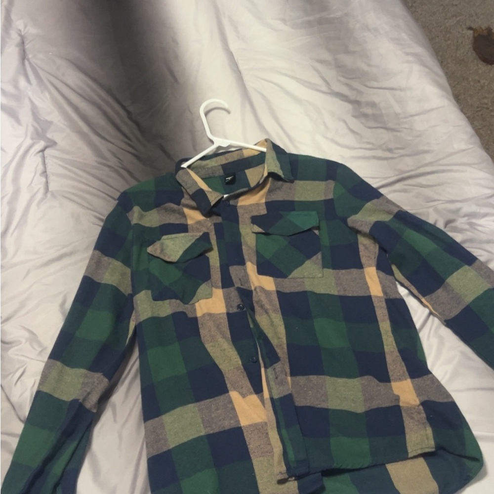 Men’s medium Green and Blue Plaid Button Down Shirt